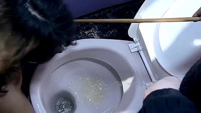 Moja nádherná súkromná sexuálna otrokyňa Melanie Memphis. Je to moja obľúbená otrokyňa, vyzerá nevinne, mlado, má rada análny sex, hranie rolí a môžem ju použiť, kedykoľvek chcem. Časť 1.