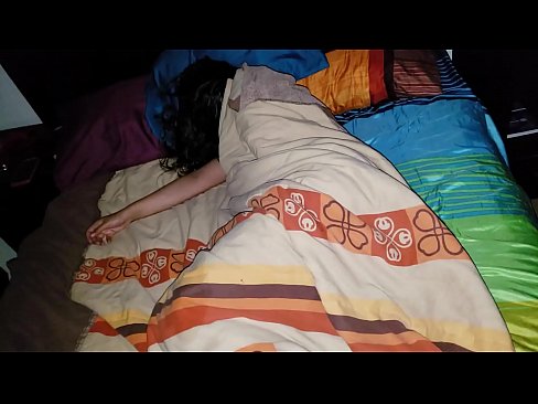❤️ Nevlastný syn nadáva svojej mladej nevlastnej matke, zatiaľ čo ona spí. Šukanie video na sk.full-porner-com.ru ❌️